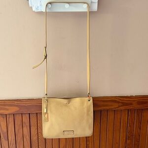 Gucci vintage Beige Leather Handbag with Gold Accents